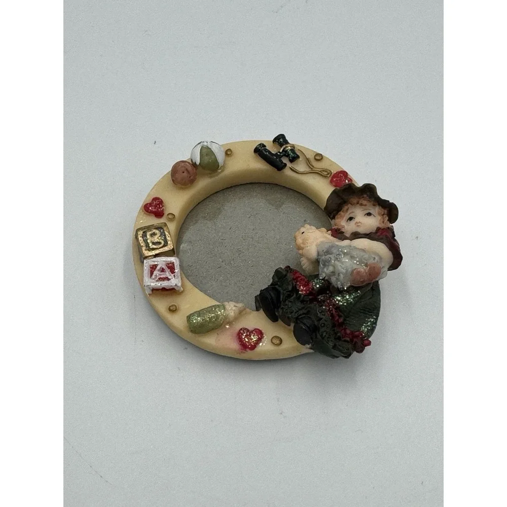 VTG Baby ,Photo Frame Toys  refrigerator magnet